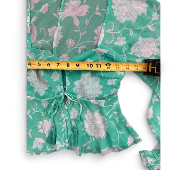 NWT House Of Harlow 1960 Green Long Sleeves Blouse Size XS - Picture 3 of 6